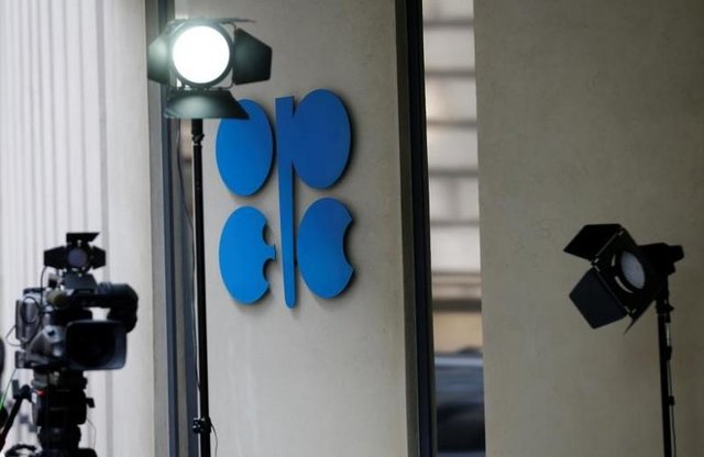 ضربه سنگین اوپک به دلار آمریکا/ دلار از مبادلات نفت اوپک حذف می‌شود