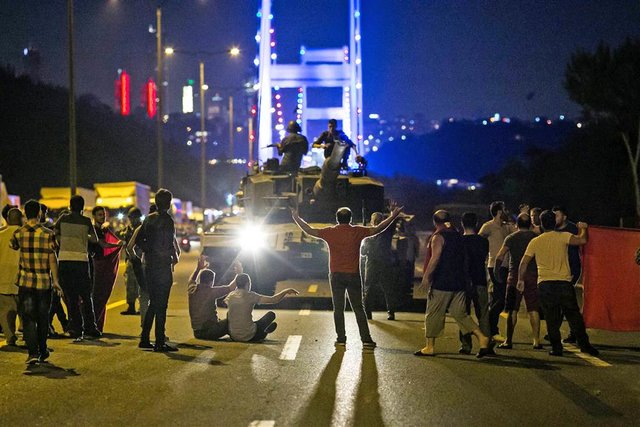انتقاد عفو بین‌الملل از رفتار ترکیه با کارمندان اخراجی