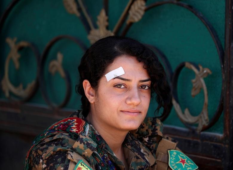 دختران کُردی که به جنگ داعش رفتند +عکس