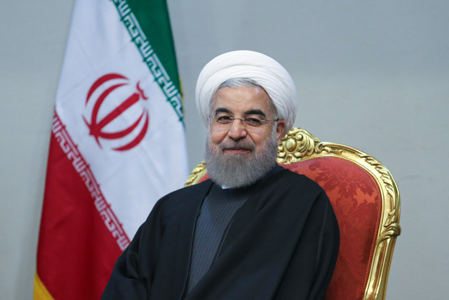 روحانی: با بحران‌سازی دشمنان و اسلام‌ستیزی مقابله شود