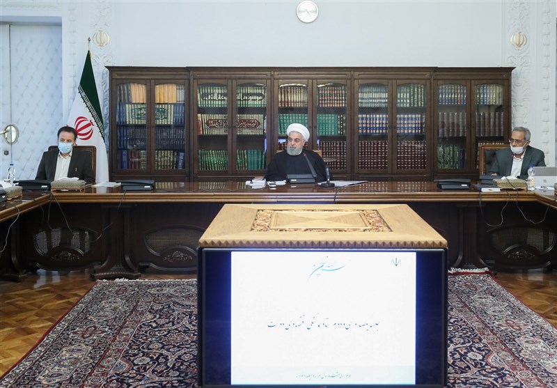 روحانی: هدف همه تلاش‌ها باید بهبود وضع اقتصاد مردم باشد/ بررسی چگونگی تأمین کالاهای اساسی مورد نیاز و مدیریت عرضه و تقاضا در سال99 