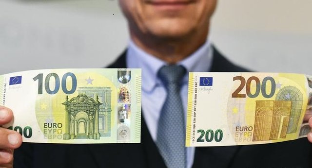 یورو نیمایی امروز چند؟