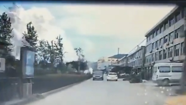 انفجار یک کامیون نفتکش در «چه‌جیانگ» چین +فیلم