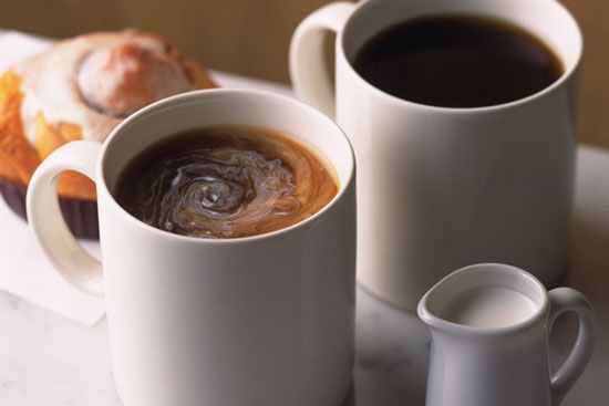 ۱۰‌ راه آسان برای هوشیار ماندن بدون نوشیدن کافئین