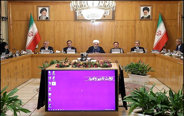 راه دور زدن تحریم‌ها بسیار است/ دو برابر شدن ذخائر نفتی ایران بعد از انقلاب