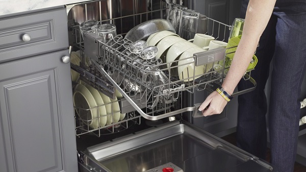 این ۴ مدل ظرف را هرگز در ماشین ظرفشویی نگذارید