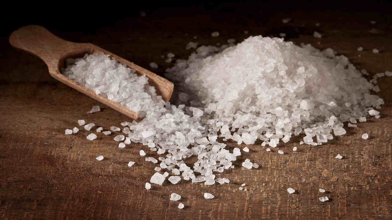 چرا باید مصرف نمک را کم کنیم؟
