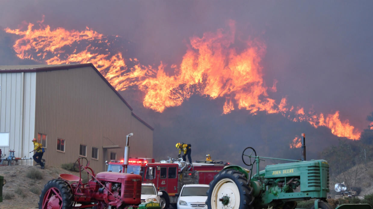 درپی آتش سوزی مناطق شمالی کالیفرنیا منازل خود را ترک کردند