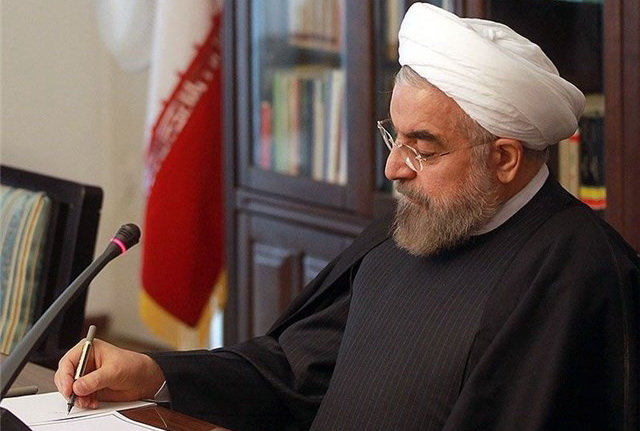 روحانی نوروز۹۷ را به سران ۹کشور منطقه تبریک گفت