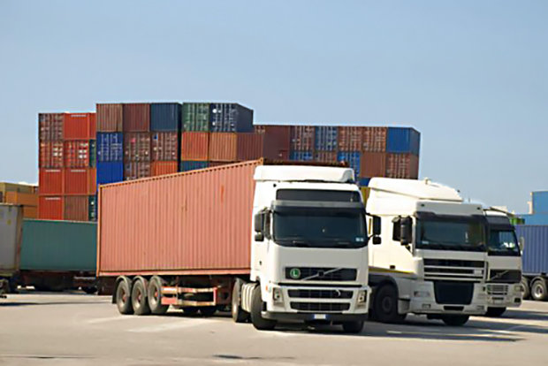 علل معطلی کامیون‌ های ترانزیتی در مرز بازرگان