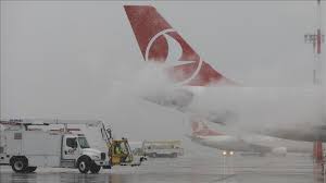 لغو پروازها در استانبول و خوابیدن مسافران در فرودگاه + فیلم