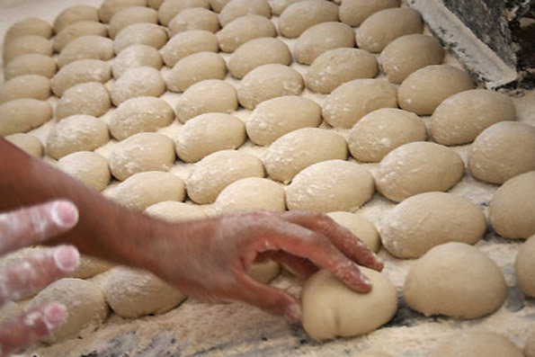 نمک نان نصف می‌شود/ ۷۰ هزار نانوا تحت نظارت‌ وزارت بهداشت