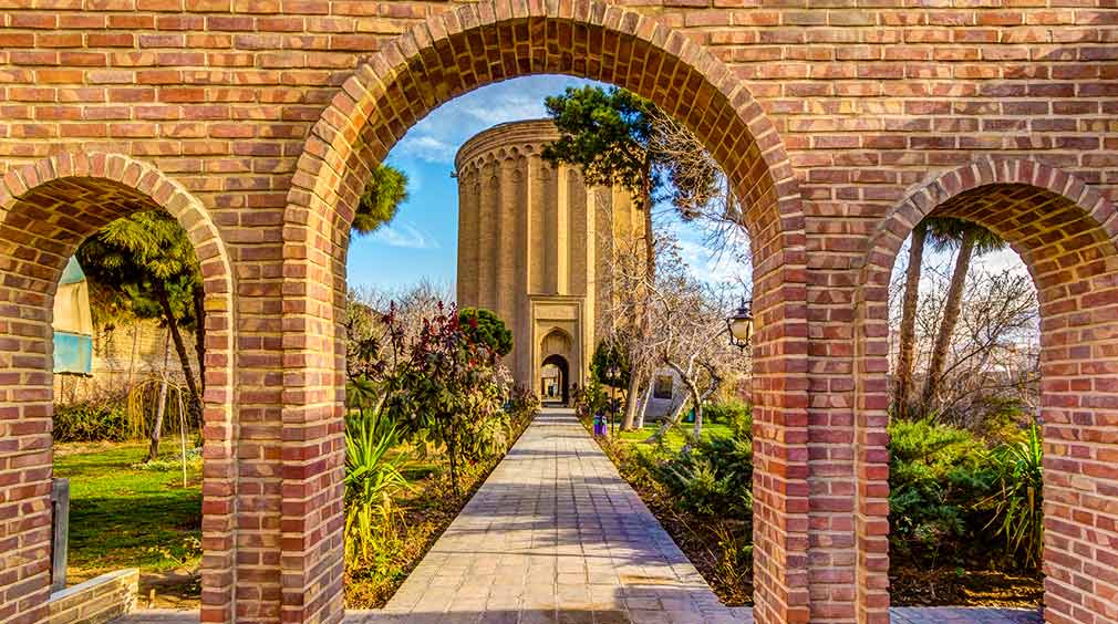 سفر یک روزه اطراف تهران کجا بریم؟ / دیدنی‌های معروف و تاریخی شهرری کدام اند؟