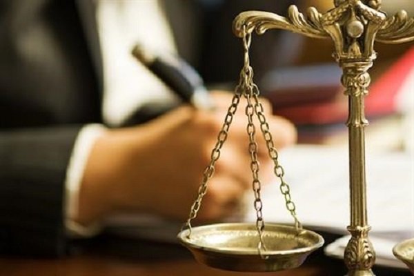 کانون وکلا بهانه ای برای سرپیچی از قانون ندارند