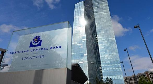 
بانک مرکزی اتحادیه اروپا چه سیاست‌هایی را برای دوران کرونا اتخاذ کرد؟