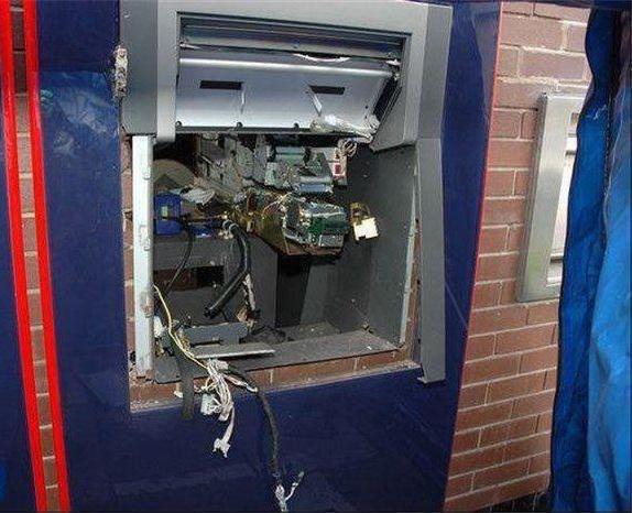 جزییات سرقت دستگاه عابر بانک در ونک