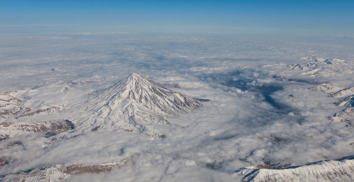 تصاویر هوایی از بالای قله دماوند +فیلم