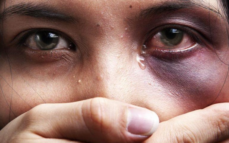 آزار زنان در ۲۸‌درصد خانواده‌ها