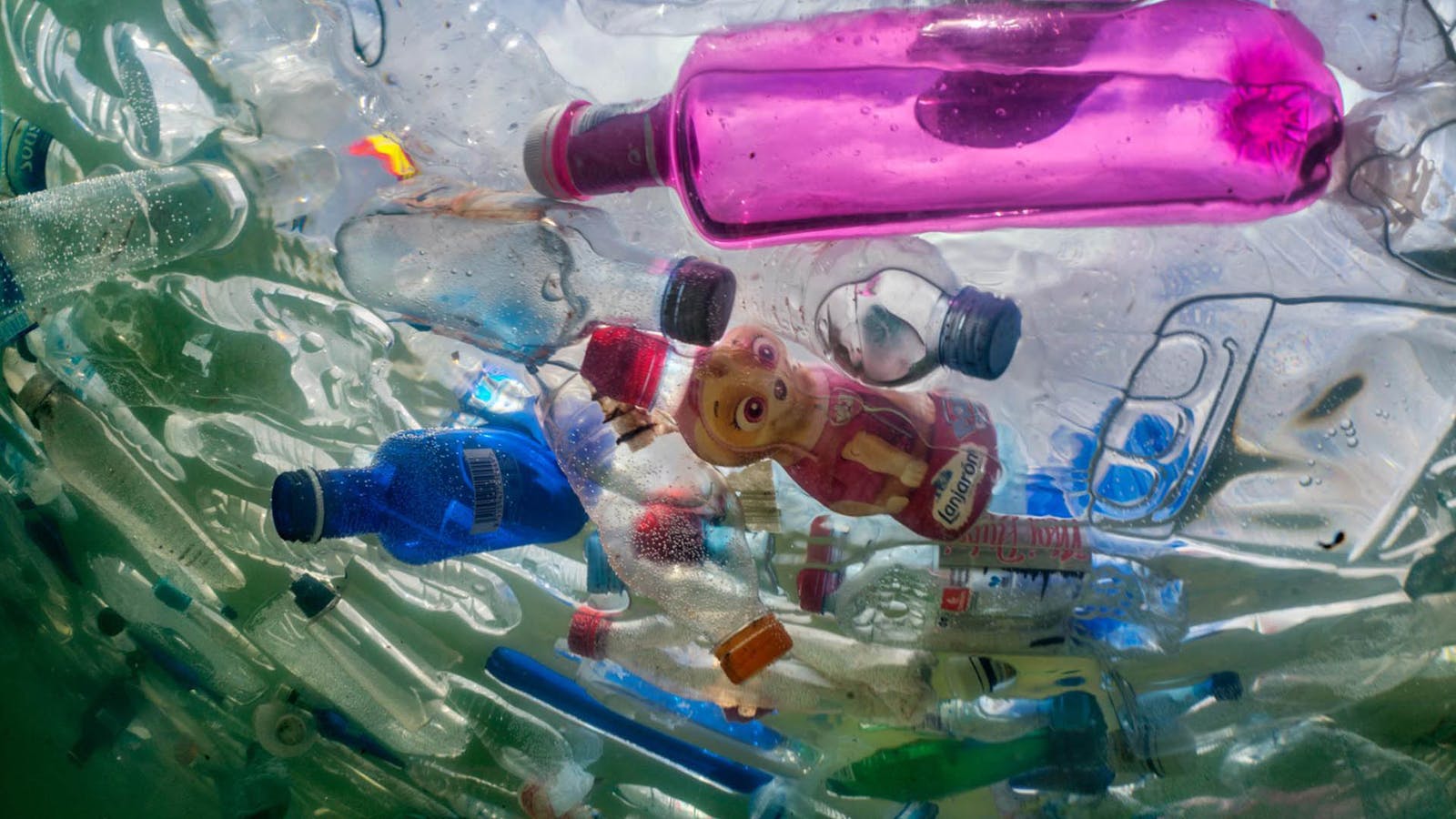 افسانه‌ای به نام «بازیافت پلاستیک»‌