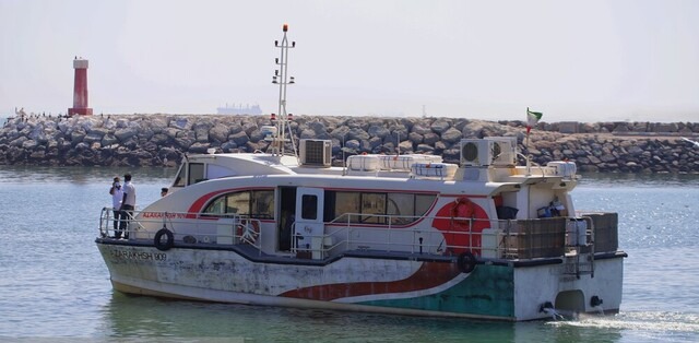 توقف تردد دریایی در بنادر جنوب ایران
