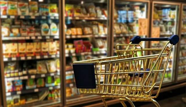 افزایش ۶۷.۲درصدی قیمت خوراکی‌ها در بهمن‌ماه/ کدام کالا بیشتر گران شد؟
