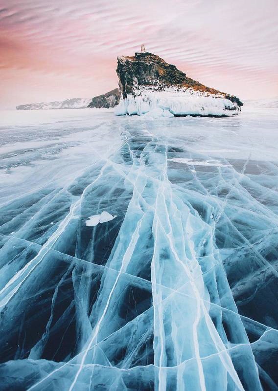 یخ زدن قدیمی‌ترین دریاچه جهان! +عکس