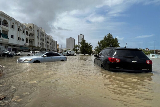 بارش‌های مرگبار مانسون امارات را هم زیر آب برد + فیلم