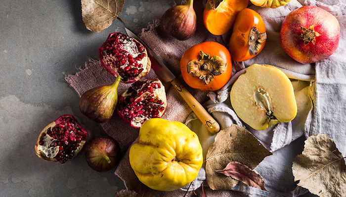  نگهداری میوه‌ های پاییزی؛ راز نگهداری طولانی مدت خرمالو و پرتقال در یخچال!