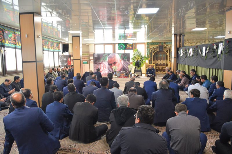 مراسم تجلیل از سردار شهید سلیمانی در بیمه آسیا برگزار شد