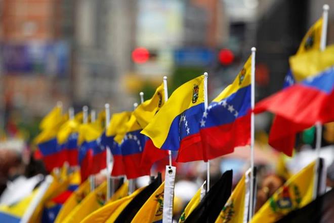 خداحافظی کاراکاس با یادگارهای چاوز