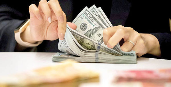 عقب‌نشینی دلار بعد از مذاکره ارزی ایران و عمان/ نرخ به کانال ۲۳هزار تومان بازگشت