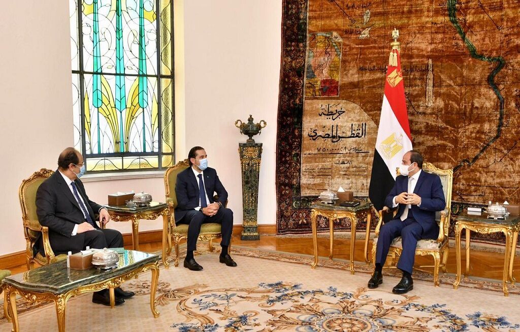 دیدار حریری با مقامات مصر پیش از ارائه اسامی کابینه به عون