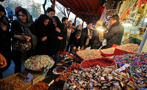  حراج کرونا در بازار شب عید