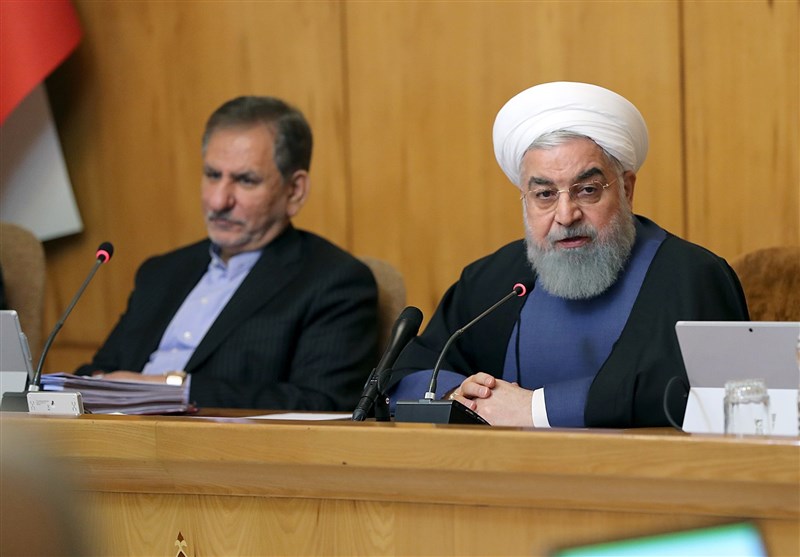 روحانی: دولت در خط مقدم‌ مبارزه است/ اهل گفت‌وگو هستیم اما فشار و تحمیل نمی‌پذیریم
