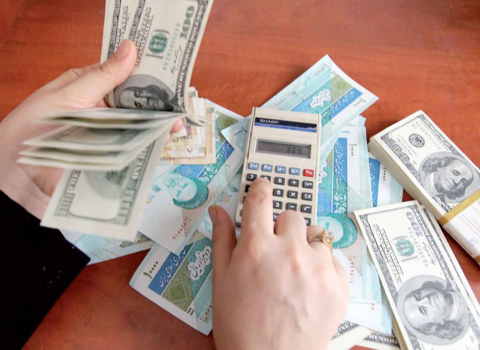 پیشنهاد وزارت اقتصاد برای تثبیت سقف ۱۵درصدی نرخ سود بانکی