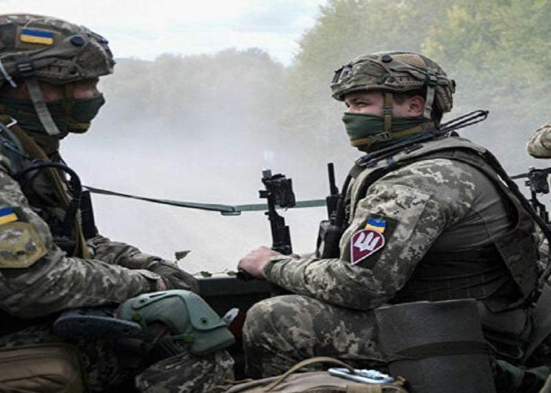 ارتش روسیه در مجاورت فرودگاه کیف