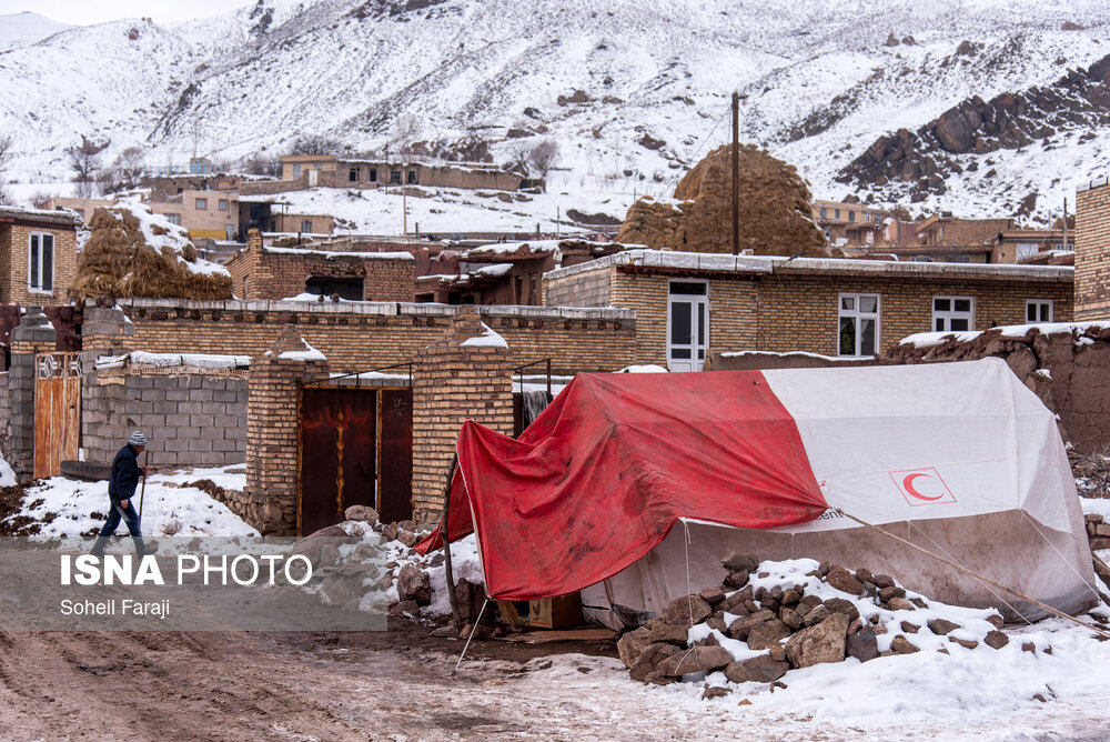 خوی یک هفته بعد از زلزله + عکس