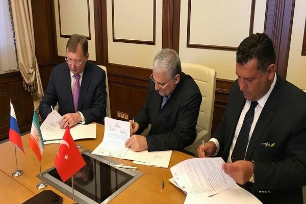 امضا توافقنامه مشارکت سه‎جانبه‎ای ایران، ترکیه و روسیه
