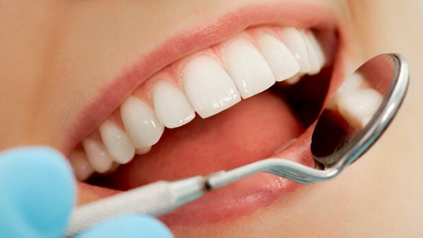 محصولات سفیدکننده به دندان‌ها آسیب می‌زنند؟