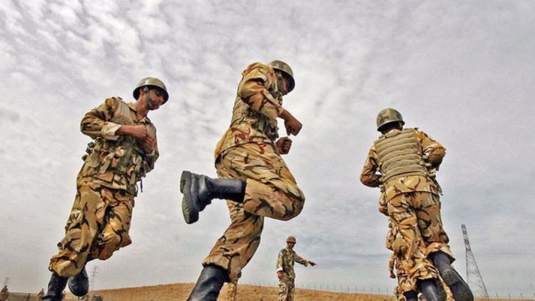 نجات یک سرباز گرفتار در سیل در کرمانشاه + فیلم
